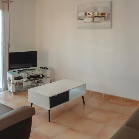 3 Bedroom Beautiful In Sur Orb Holiday home