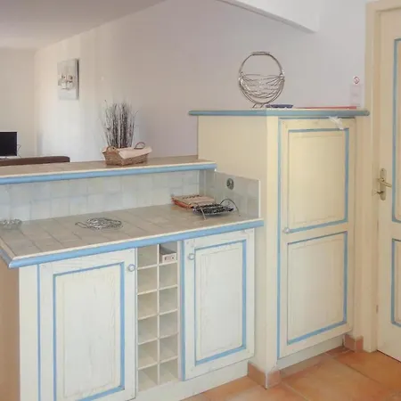 3 Bedroom Beautiful In Sur Orb Holiday home *